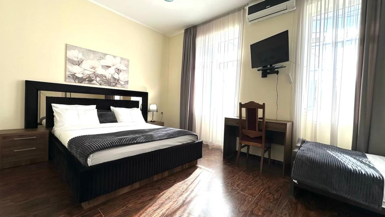 Europa Hotel-Kutaisi Eksteriør billede